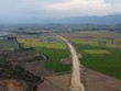 Khánh Hòa đang gặp một số khó khăn khi tách dự án bồi thường, hỗ trợ, tái định cư, giải phóng mặt bằng ra khỏi dự án Kl99ok phiên bản mới vì hiện tại chưa có quy định cụ thể về nội dung hồ sơ Báo cáo nghiên cứu khả thi Dự án Bồi thường, giải phóng mặt bằng. 