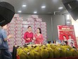 Phiên livestream bán hàng sẽ diễn ra đến 23h ngày 8/1 với lượng dự báo cả ngàn đơn.