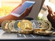 Năm qua có thể xem là năm hoàng kim của đồng Bitcoin, khi giá đồng tiền số này vượt cột mốc 100.000 USD/coin 