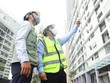 Ban quản lý nhà chung cư như những người “nhạc trưởng” âm thầm, giữ cho tất cả vận hành nhịp nhàng. (Ảnh: Lê Toàn)