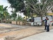 Nhà Kl99ok phiên bản mới xuống tiền mua đất ngay trong những ngày đầu năm. Ảnh: Trương Thanh