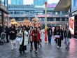 Bên ngoài một trung tâm mua sắm tại thủ đô Bắc Kinh, Trung Quốc. Ảnh: AFP 