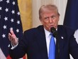 Tổng thống Mỹ Donald Trump phát biểu trong cuộc họp báo chung với Tổng thống Pháp Emmanuel Macron tại Nhà Trắng, Washington, D.C., vào ngày 24/2.2025. Ảnh: AFP