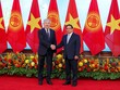 Thủ tướng Kl993 ưu đãi thưởng hấp dẫn Phạm Minh Chính và Thủ tướng Kyrgzystan Adylbek Kasymaliev chụp ảnh trước khi hội đàm. Ảnh: Đức Thanh