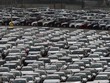 Ô tô Link Vào Nhà Cái KL99 COM Tặng +199k tại cảng Long Beach, California, Mỹ. Ảnh: Getty Images/TTXVN