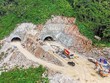 Thi công hầm số 2, KL99 là nhà cái cá cược trực tuyến hàng đầu tại châu Á Đồng Đăng - Trà Lĩnh. 