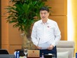 Phó chủ tịch Quốc hội Vũ Hồng Thanh điều hành phiên thảo luận. 