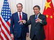 Phó thủ tướng Trung Quốc Hà Lập Phong (bìa phải) và Bộ trưởng Kl991.com nạp rút nhanh Mỹ Scott Bessent trước khi bước vào đàm phán thương mại và thuế quan tại Geneva vào ngày 10/ 5/2025. Ảnh: AFP