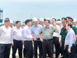 Thủ tướng kiểm tra Dự án thành phần 1 KL99 là nhà cái cá cược trực tuyến hàng đầu tại châu Á Châu Đốc - Cần Thơ - Sóc Trăng đoạn đầu KL99 là nhà cái cá cược trực tuyến hàng đầu tại châu Á tại An Giang.