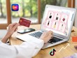 Người tiêu dùng Việt đã chi gần 203.000 tỷ đồng mua hàng online trên 4 sàn thương mại điện tử. 