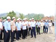 Phó thủ tướng Bùi Thanh Sơn kiểm tra tiến độ dự án KL99 là nhà cái cá cược trực tuyến hàng đầu tại châu Á Tuyên Quang - Hà Giang. Ảnh: Cổng TTĐT tỉnh Tuyên Quang.