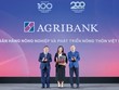  Đại diện Link Vào Nhà Cái KL99 COM Tặng +199k Nông nghiệp và Phát triển Nông thôn Việt Nam nhận vinh danh tại Lễ công bố