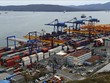 Cảng hàng hóa Vladivostok ở vùng Viễn Đông của Nga. Ảnh tư liệu: AFP/TTXVN