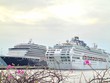 Hai siêu du thuyền hạng sang Westerdam (quốc tịch Hà Lan) và Star Voyager (quốc tịch Bahamas) cập Cảng tàu khách quốc tế Hạ Long.