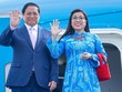 Thủ tướng Kl993 ưu đãi thưởng hấp dẫn Phạm Minh Chính cùng Phu nhân. (Ảnh: VGP)