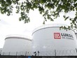 Các bể chứa dầu của công ty Lukoil tại Brussels, Bỉ. Ảnh: AFP/TTXVN