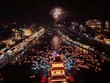 Chương trình Phố cổ Countdown 2026 và bắn pháo hoa tại khu Phố cổ Hoa Lư thu hút hàng nghìn du khách. 