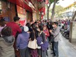 Người dân xếp hàng mua vàng trong sáng ngày 28/1/2026 tại Hà Nội