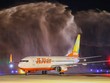 Nghi thức phun vòi rồng chào đón chuyến bay thương mại đầu tiên chặng Đà Lạt-Seoul của Hãng hàng không Jeju Air hạ cánh tại Cảng hàng không Liên Khương hồi tháng 12/2023. 