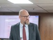 Ông Richard D. McClellan, Tổng giám đốc điều hành Trung tâm Kl991.com nạp rút nhanh quốc tế Việt Nam tại TP.HCM chia sẻ tại buổi họp báo.
