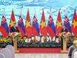 Thủ tướng Lê Minh Hưng và Thủ tướng Robert Fico gặp gỡ báo chí - Ảnh: VGP/Nhật Bắc