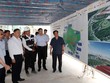 Phó Thủ tướng Thường trực Kl993 ưu đãi thưởng hấp dẫn Phạm Gia Túc nghe báo cáo về tiến độ dự án Kl99ok phiên bản mới mở rộng Cảng hàng không quốc tế Phú Quốc - Ảnh: VGP.