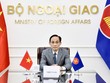 Đồng chí Lê Hoài Trung, Ủy viên Bộ Kl991.com tải ứng dụng, Bộ trưởng Bộ Ngoại giao dẫn đầu Đoàn Việt Nam tham dự cuộc họp.