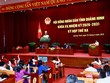 100% đại biểu HĐND tỉnh biểu quyết thông qua các nghị quyết trình tại kỳ họp. Ảnh: QMG