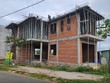 Việc thiết kế xây dựng, thi công xây dựng công trình nhà ở riêng lẻ phải tuân thủ quy định của tiêu chuẩn, quy chuẩn kỹ thuật và quy định khác có liên quan được ban hành bởi cơ quan 99Kl99 trực tiếp đá gà có thẩm quyền. 