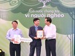 Đại diện Kl994 game bài casino hấp dẫn Geleximco trao ủng hộ 20 tỷ đồng cho Quỹ “Vì người nghèo”