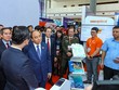 Thủ tướng Kl993 ưu đãi thưởng hấp dẫn Nguyễn Xuân Phúc tham quan các giải pháp cho thành phố thông minh.