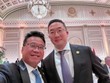 Chủ tịch KBC chụp ảnh lưu niệm cùng Chủ tịch LG Koo Kwang Mo.