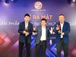 Ông Vũ Đức Tiến, thành viên HĐQT kiêm Tổng giám đốc SHS (đứng giữa) cùng đối tác phát triển phần mềm Lotte-HPT Việt Nam và FTL Việt Nam chúc mừng Lễ ra mắt 