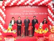 Ông Chung Bá Phương (đứng giữa), Tổng giám đốc Generali Việt Nam cắt băng khánh thành văn phòng Phú Thọ