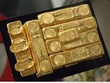 Vàng giữ mức cao, USD tiếp tục tăng mạnh