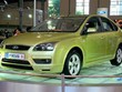 Xe trong nước vẫn cháy hàng. Ảnh: Hoàng Hà.