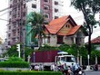 Giá cho thuê nhà ở sẽ được điều tiết trong các trường hợp cho thuê lại đối với nhà biệt thự, nhà phố có vị trí mặt tiền đường... 