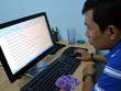 Anh Cường đã “biếu không” 10 thẻ cào MobiFone mệnh giá 500.000 đồng cho kẻ lừa đảo qua chat Yahoo! Messenger 