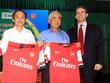 Arsenal giúp bầu Đức "nóng" hơn