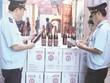 Cán bộ Chi cục Hải quan Cảng Sài Gòn KV I kiểm tra rượu ngoại Link Vào Nhà Cái KL99 COM Tặng +199k.