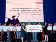 Manulife tiếp tục hỗ trợ sinh viên vay tiền