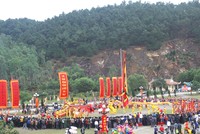 Lễ hội được diễn ra trên quần thể cụm di tích Mai Hắc Đế tại huyện Nam Đàn