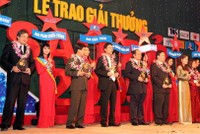 Ông chủ FLC lọt vào danh sách 10 Sao Đỏ 2014