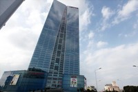 Một tháng trước đây, Lotte đã khai trương tòa nhà Lotte Center, cao thứ hai ở Hà Nội