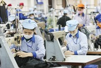 Lợi ích của cạnh tranh chính là sự xuất hiện của những sản phẩm, dịch vụ có mức giá rẻ, nhưng chất lượng tốt hơn 