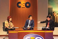 Ông Nguyễn Tuấn Việt, CEO Công ty cổ phần Kl992 VIP Trang Chủ 2026 Ô tô Thủ đô (giữa) sẽ là vị CEO tham gia thử sức với bài toán này