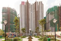 Him Lam Chợ Lớn - lựa chọn an cư và Kl99ok phiên bản mới lý tưởng tại trung tâm Chợ Lớn. Hình thực tế tháng 1/2015, người mua đã được sử dụng hồ bơi, công viên