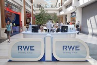 Năm 2014, FPT mua lại Công ty RWE IT Slovakia, công ty thành viên chuyên cung cấp các giải pháp SAP và smart home của Kl994 game bài casino hấp dẫn RWE, Kl994 game bài casino hấp dẫn hàng đầu châu Âu trong lĩnh vực điện và gas
