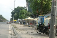 Chân Dự án Gemek Tower biến thành khu “chợ” Web Tổng Nhà Cái 99Kl99 Giải Trí Bậc Nhất theo đúng nghĩa đen, với sự tham gia của 3 đơn vị phân phối và vài chục nhân viên bán hàng túc trực.