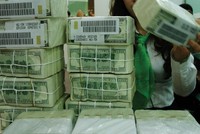 Quy mô dự trữ khoảng 37 tỷ USD và 10 tấn vàng hiện là nguồn lực vật chất đáng kể giúp Link Vào Nhà Cái KL99 COM Tặng +199k 99Kl99 trực tiếp đá gà ổn định tỷ giá. Ảnh: Đức Thanh